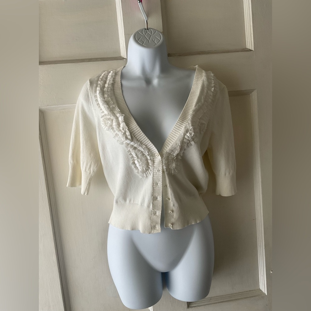 White cardigan 1/2 sleeve w/lace